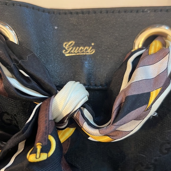 Gucci tote with Gucci Silk Scarf - Picture 2 of 10